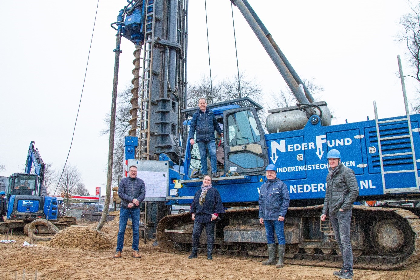 Simon de Luij slaat eerste paal voor Technoforum Wijchen