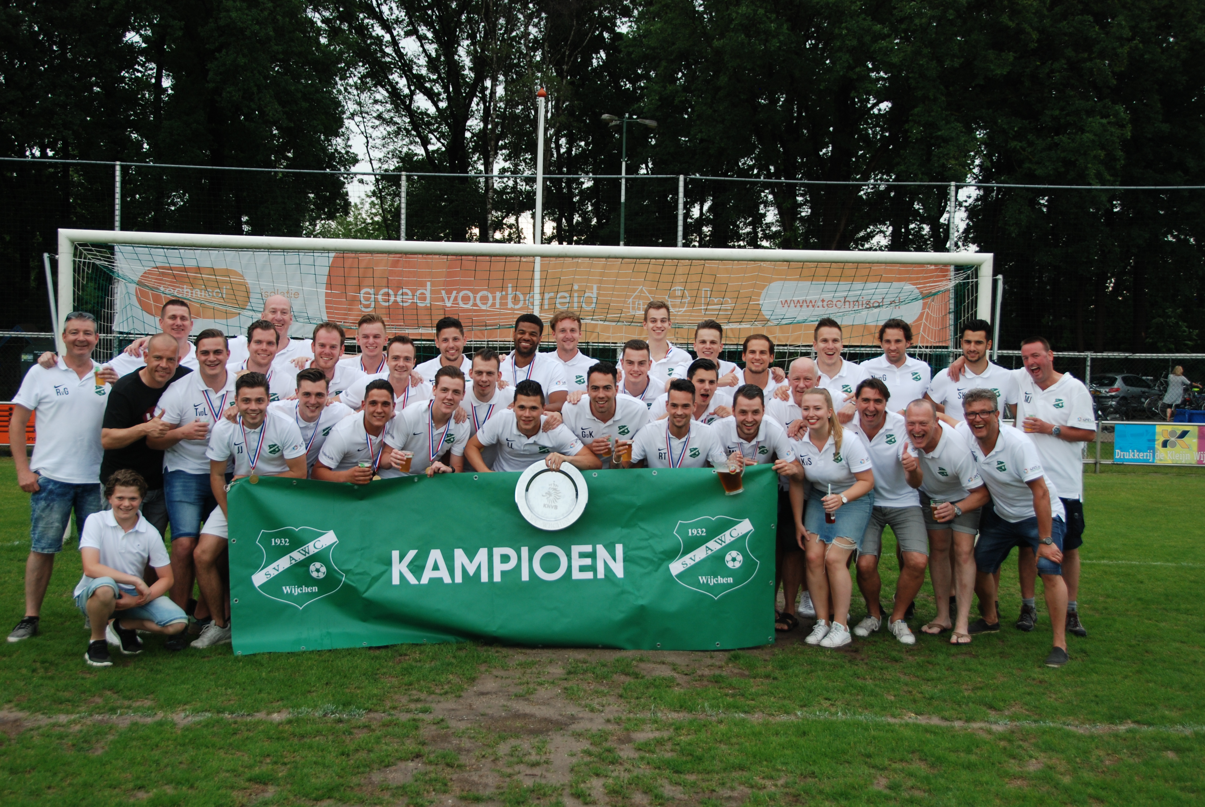 AWC Wijchen huldigt meerdere kampioenen!