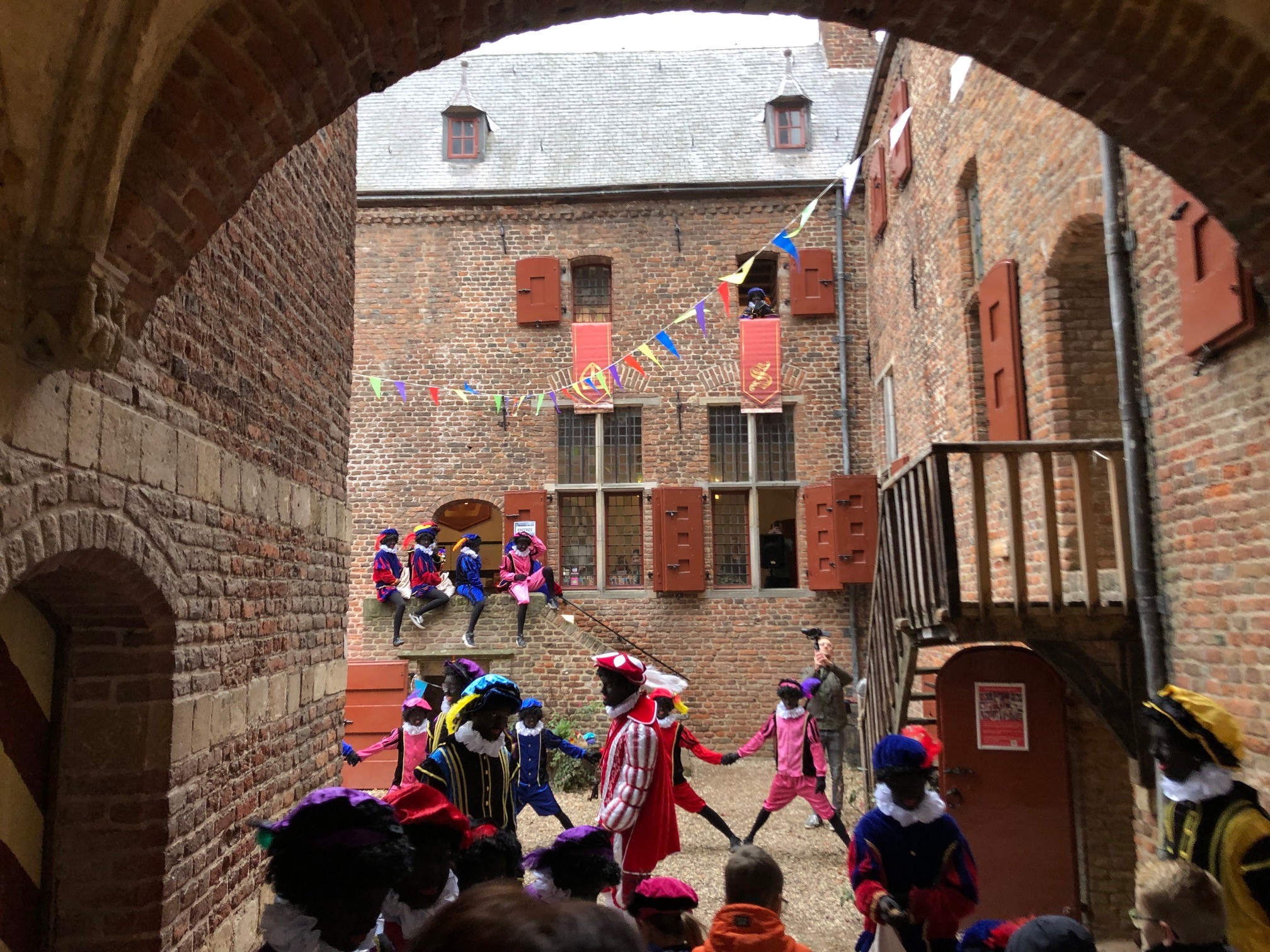 Kinderen van personeel uitgenodigd op het Sinterklaaskasteel!